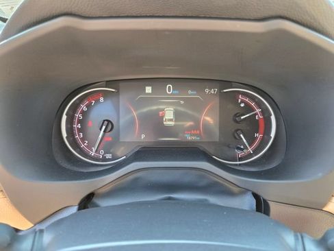 Used 2024 Toyota RAV4 LE AWD/4WD image 35