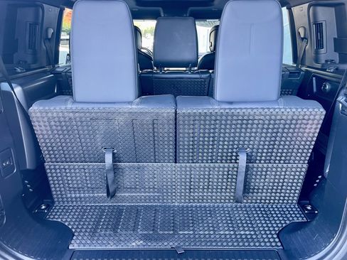 Used 2022 Land Rover Defender 110 X-Dynamic HSE AWD/4WD image 40