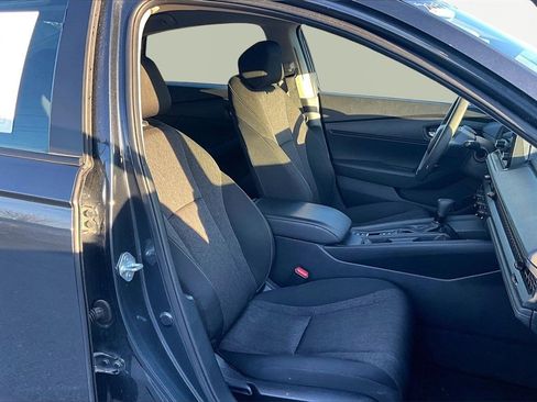 Used 2023 Honda Accord LX image 7