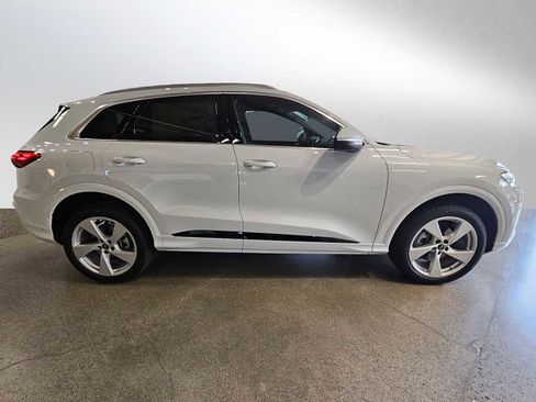 New 2025 Audi Q5 Premium Plus image 8