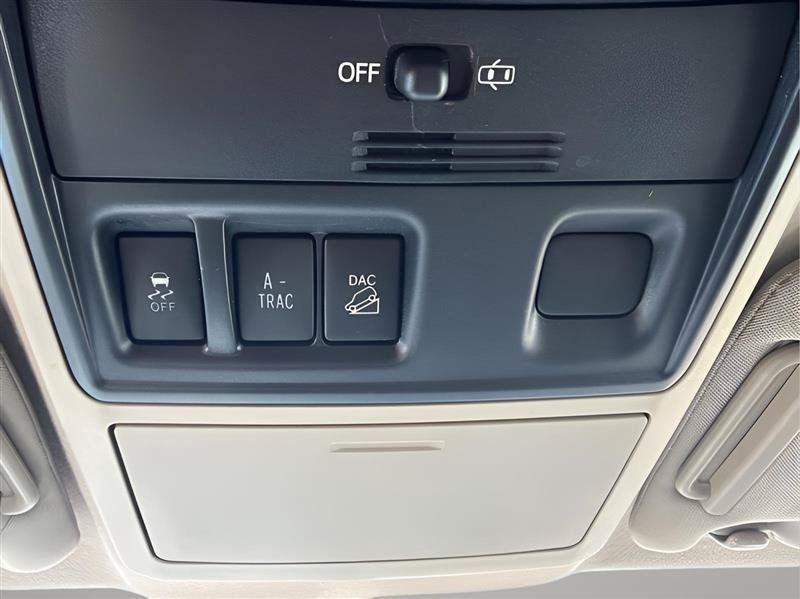 Used 2016 Toyota 4Runner SR5 AWD/4WD image 51