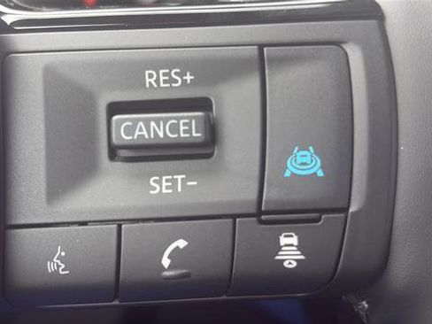 New 2026 Nissan Pathfinder SL AWD/4WD image 17
