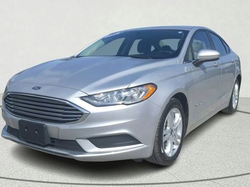 Used 2018 Ford Fusion S FWD image 3