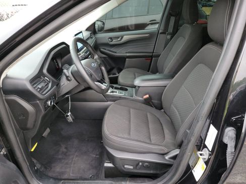 Used 2023 Ford Escape Active FWD image 8
