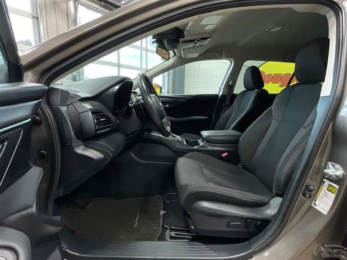 Used 2023 Subaru Outback Premium AWD/4WD image 11
