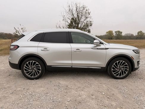 Used 2019 Lincoln Nautilus Reserve image 3