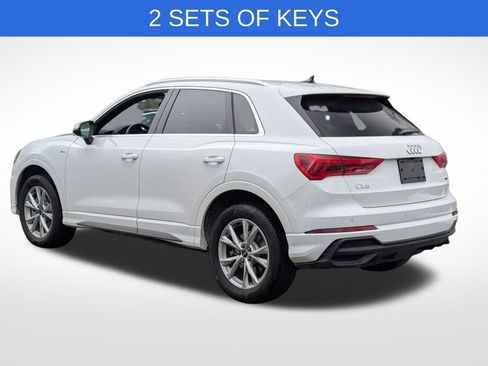 Used 2025 Audi Q3 2.0T Premium w/ Convenience Package image 3