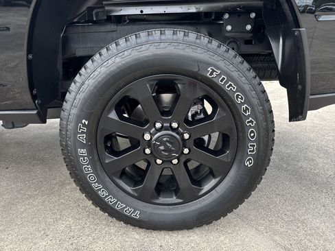 New 2025 RAM 2500 Big Horn AWD/4WD image 19