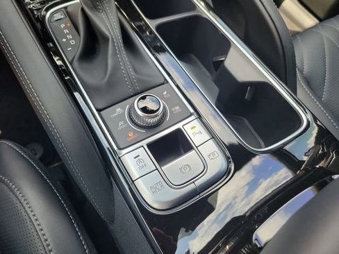 Certified 2025 Kia Telluride SX Prestige X-Line AWD/4WD image 29