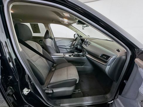 Used 2023 Nissan Rogue SV image 31