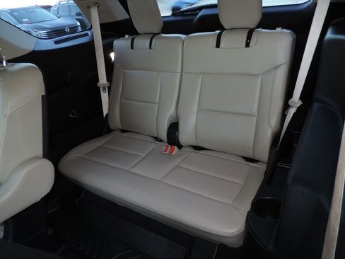 Used 2021 Ford Explorer Limited w/ Equipment Group 301A image 20