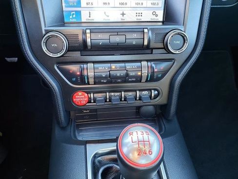 Used 2016 Ford Mustang Shelby GT350 w/ Technology Package image 24