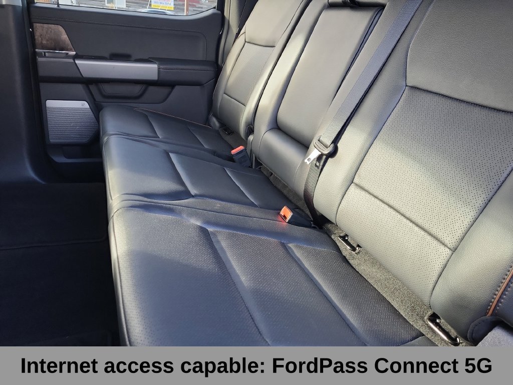 Used 2025 Ford F350 Lariat w/ Lariat Ultimate Package AWD/4WD image 17