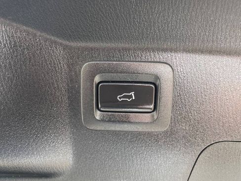Used 2017 MAZDA CX-9 Signature AWD/4WD image 17