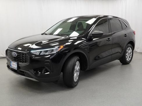 Used 2024 Ford Escape Active AWD/4WD image 4