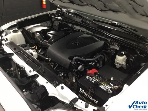 Used 2021 Toyota Tacoma SR5 image 43