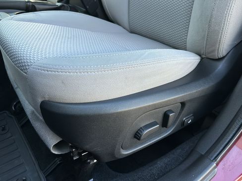 Used 2017 Subaru Forester 2.5i Premium AWD/4WD image 24
