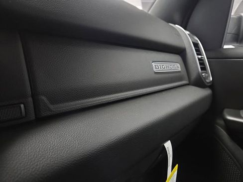 New 2026 RAM 1500 4x4 Crew Cab image 28