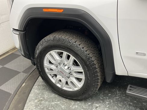 Certified 2025 GMC Sierra 2500 SLE w/ SLE Value Package; AWD/4WD image 10