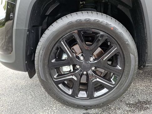 Used 2023 Jeep Renegade Altitude w/ Sun/Sound Group AWD/4WD image 28