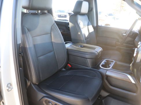 Used 2022 GMC Sierra 3500 SLT w/ SLT Premium Package image 35