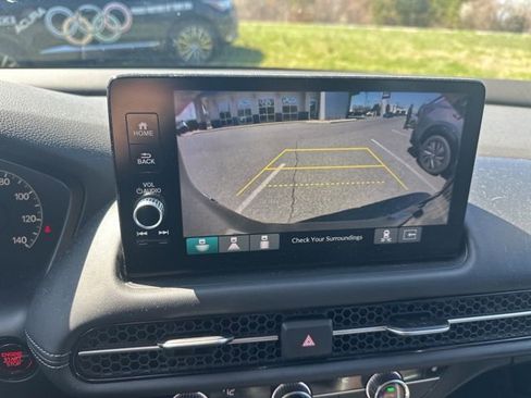 Used 2024 Honda HR-V EX-L image 12