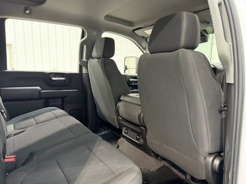 Used 2021 Chevrolet Silverado 2500 Custom w/ Custom Value Package image 17