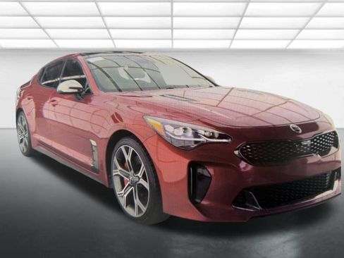 Used 2019 Kia Stinger GT2 RWD image 1