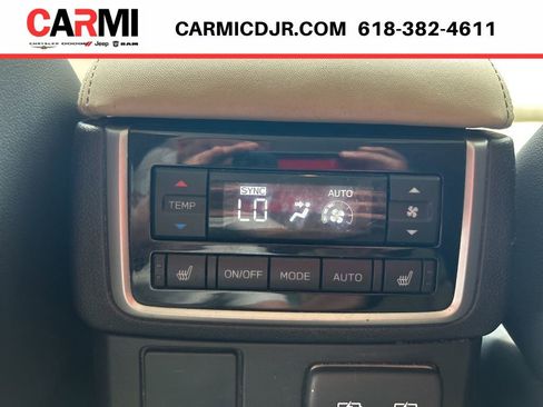 Used 2019 Subaru Ascent Limited AWD/4WD image 38