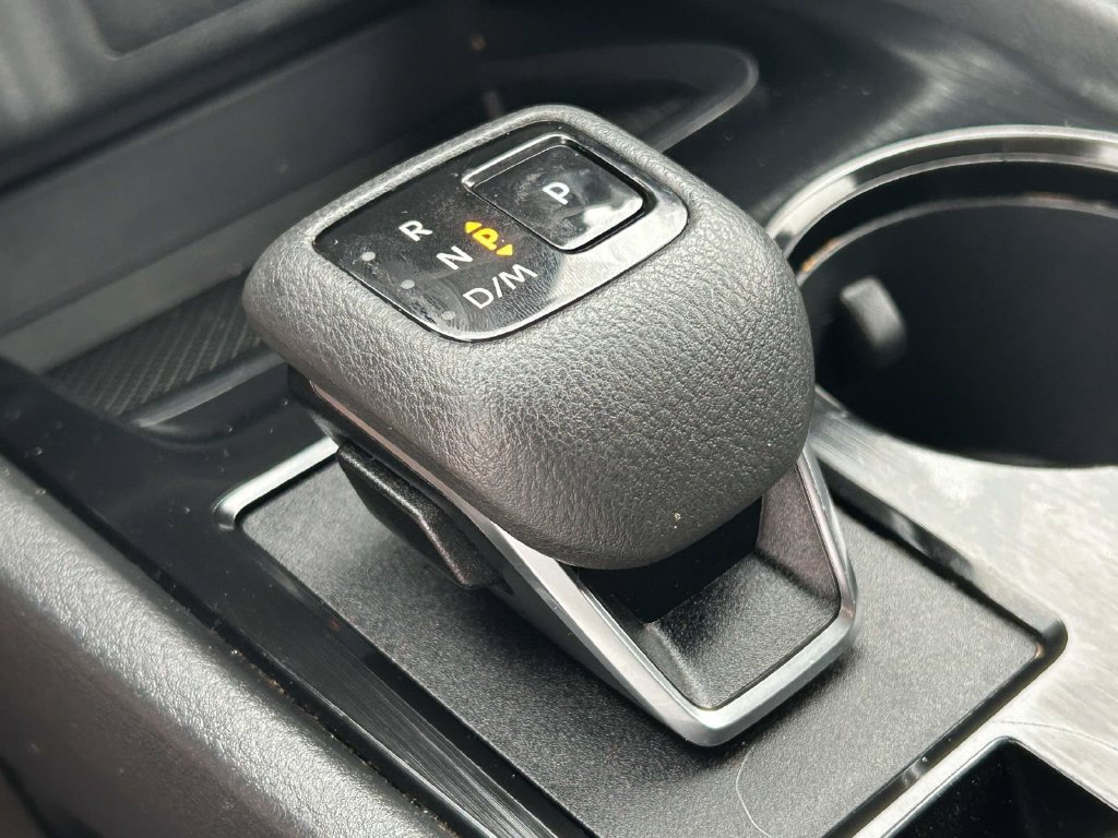 Used 2025 Nissan Rogue SV FWD image 27