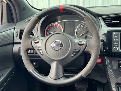 Used 2019 Nissan Sentra NISMO image 18