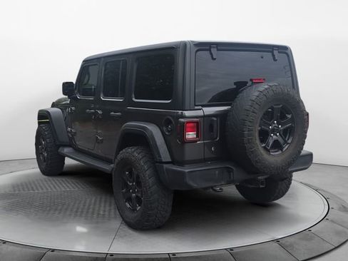 Used 2019 Jeep Wrangler Unlimited Sport S AWD/4WD image 3