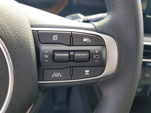 New 2025 Kia K5 LXS image 15