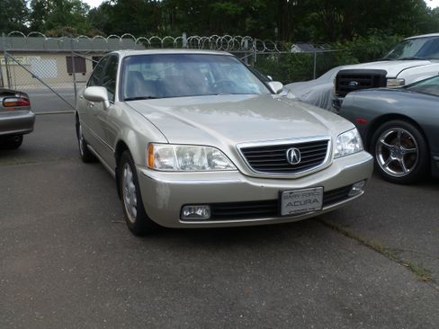 Used 2004 Acura RL image 6