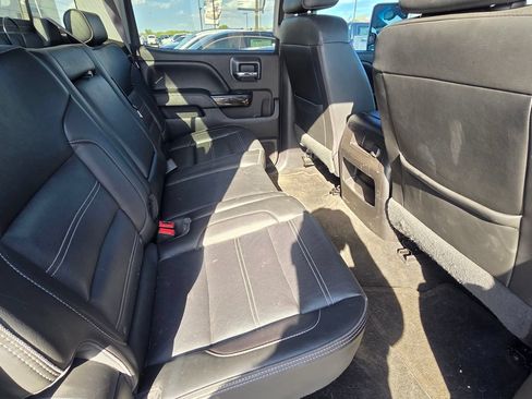 Used 2016 GMC Sierra 2500 Denali w/ Duramax Plus Package AWD/4WD image 12