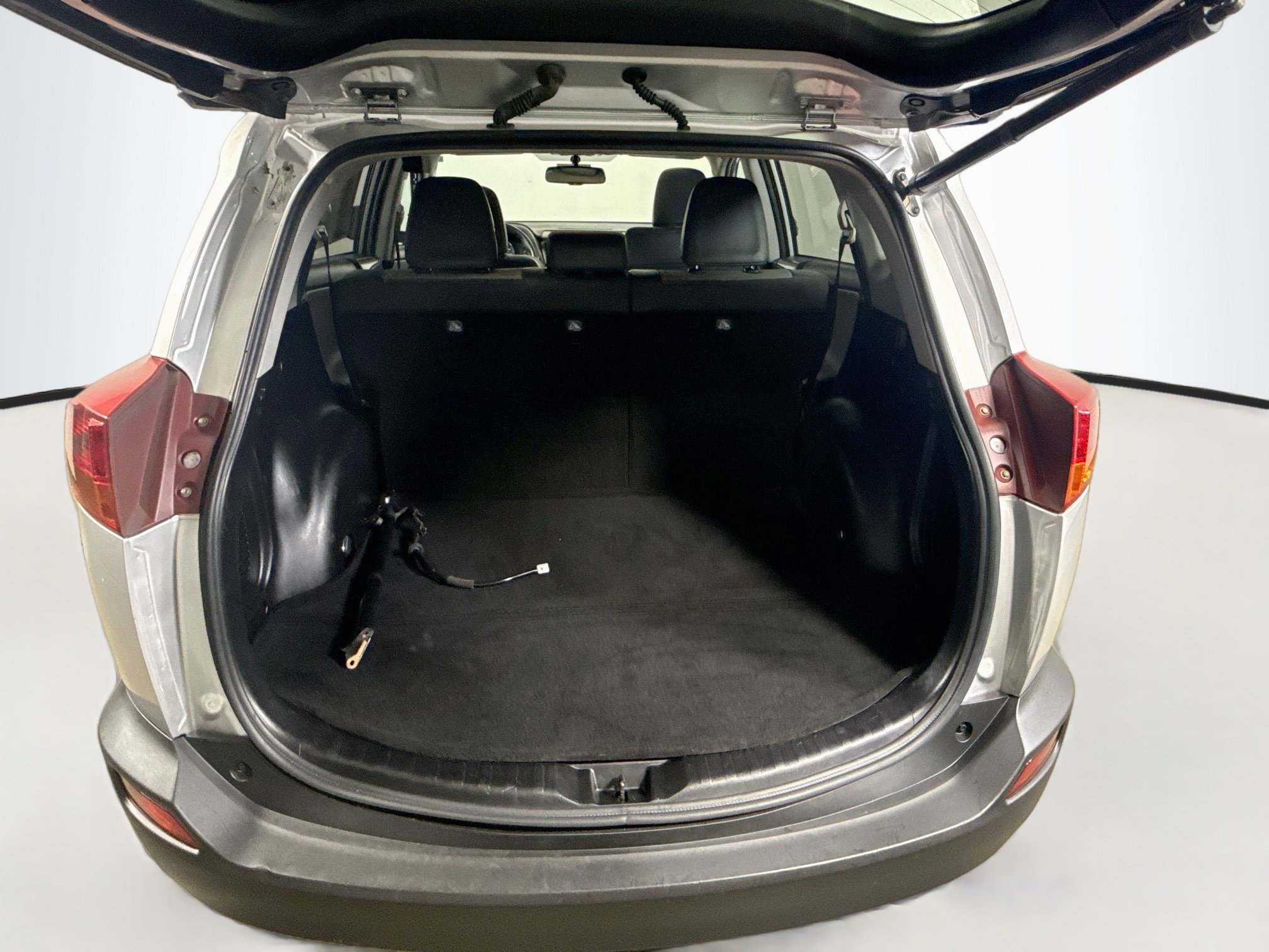 Used 2015 Toyota RAV4 Limited FWD image 25