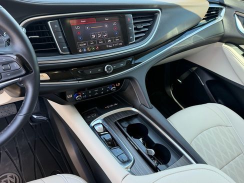 Used 2024 Buick Enclave Avenir w/ Avenir Technology Package AWD/4WD image 25