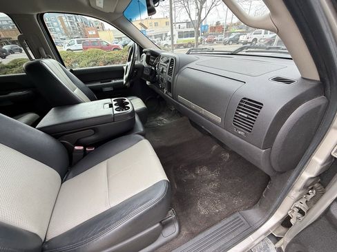 Used 2009 Chevrolet Silverado 1500 LT w/ Power Pack Plus image 38