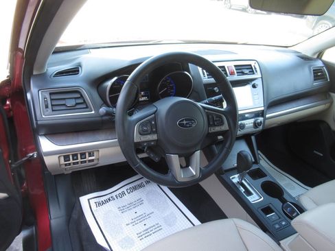 Used 2017 Subaru Outback 2.5i Limited AWD/4WD image 18