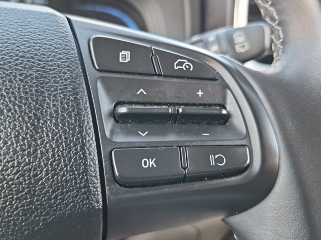 Used 2025 Hyundai Venue SEL FWD image 13