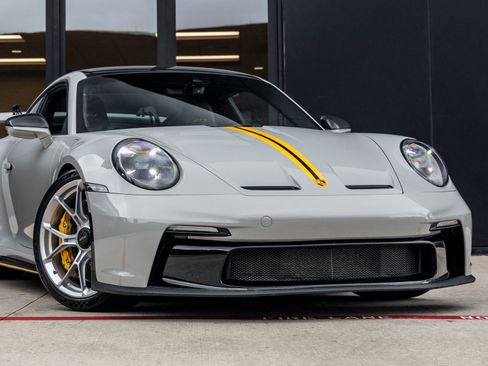 Certified 2022 Porsche 911 GT3 RWD image 9