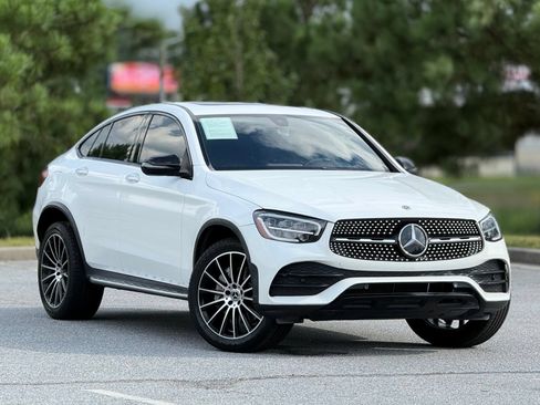 Used 2020 Mercedes-Benz GLC 300 4MATIC Coupe image 13