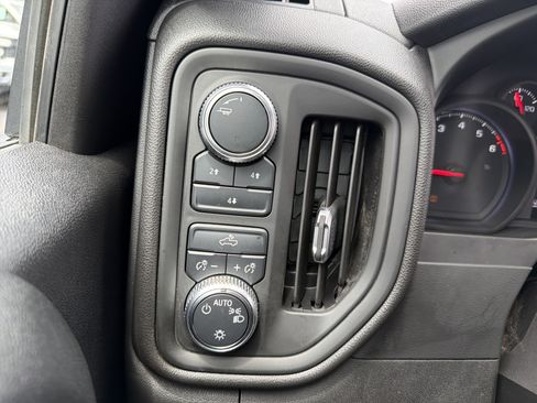 Used 2021 GMC Sierra 2500 4x4 Crew Cab w/ Convenience Package image 20
