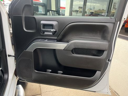 Used 2016 Chevrolet Silverado 3500 LT image 16