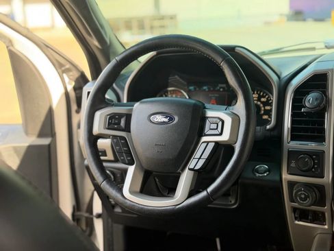 Used 2019 Ford F150 Lariat w/ Equipment Group 502A Luxury AWD/4WD image 29