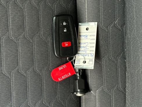 Used 2020 Toyota Corolla SE image 30