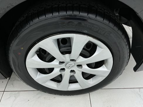 Used 2021 Toyota Corolla LE FWD image 44