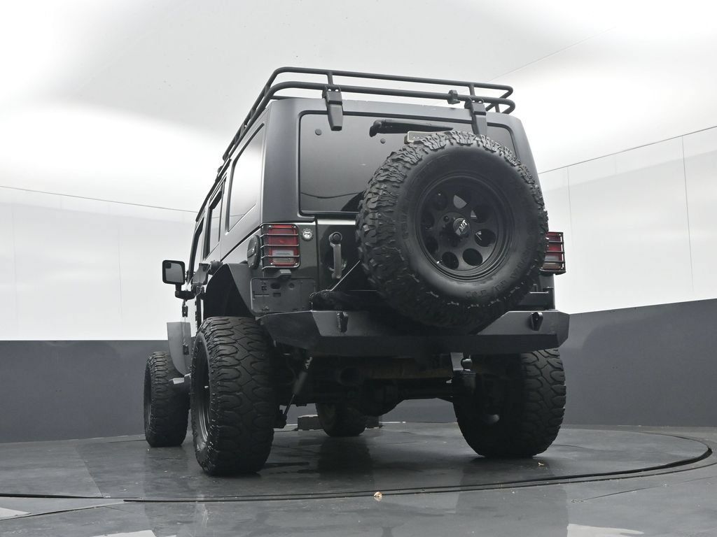 Used 2012 Jeep Wrangler Unlimited Sahara AWD/4WD image 39