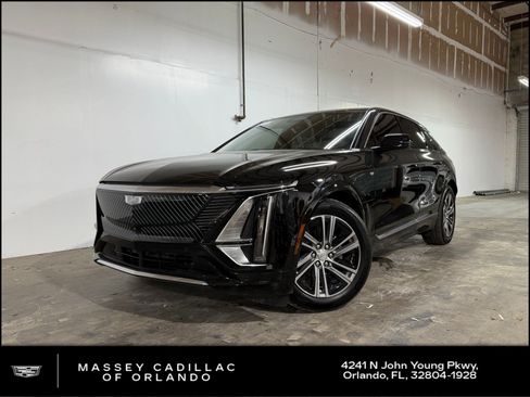 Certified 2024 Cadillac Lyriq Luxury RWD image 1