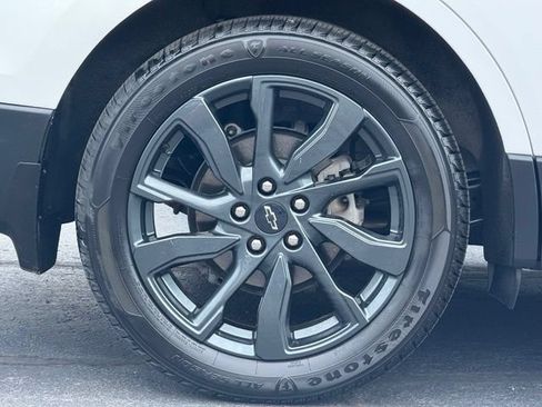 Used 2023 Chevrolet Equinox RS AWD/4WD image 9